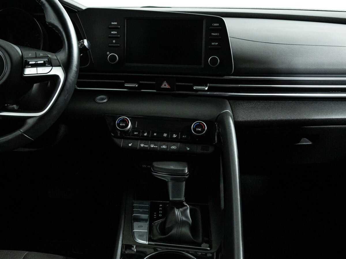 Hyundai Elantra б/у, 2021, Автоматическая. Фото: #13