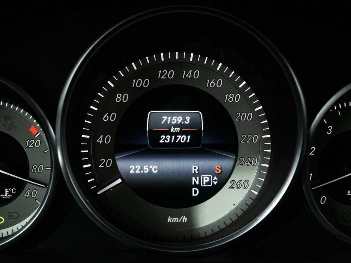 Мерседес-Бенц Е-Класс б/у, 2013, Автоматическая. Фото: #11