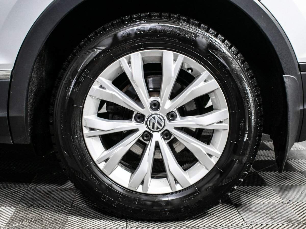 Volkswagen Tiguan б/у, 2017, Роботизированная. Фото: #14