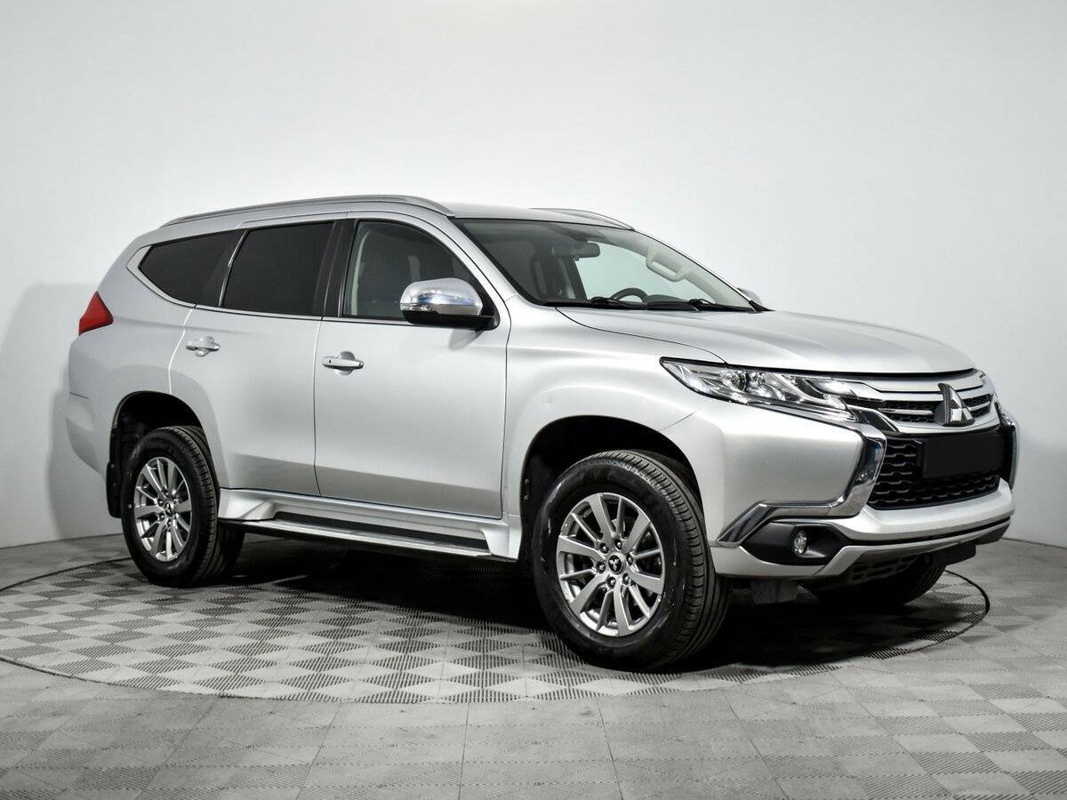 Mitsubishi Pajero Sport б/у, 2018, Автоматическая. Фото: #2