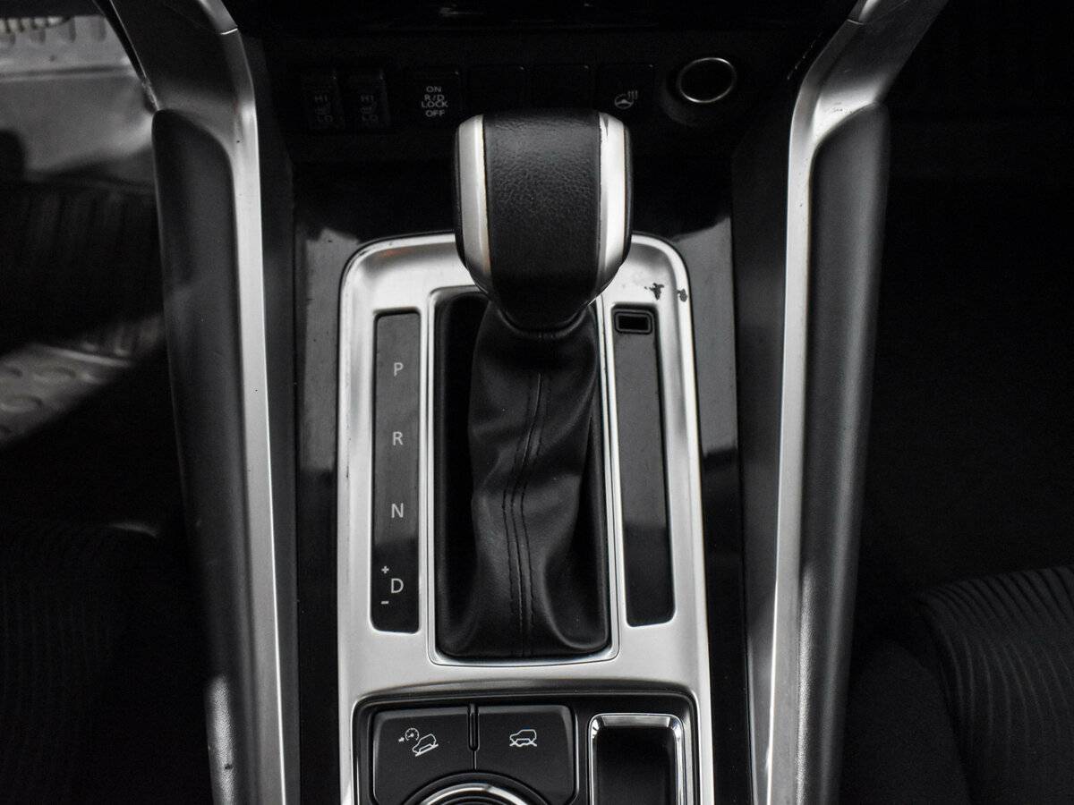 Mitsubishi Pajero Sport б/у, 2018, Автоматическая. Фото: #10