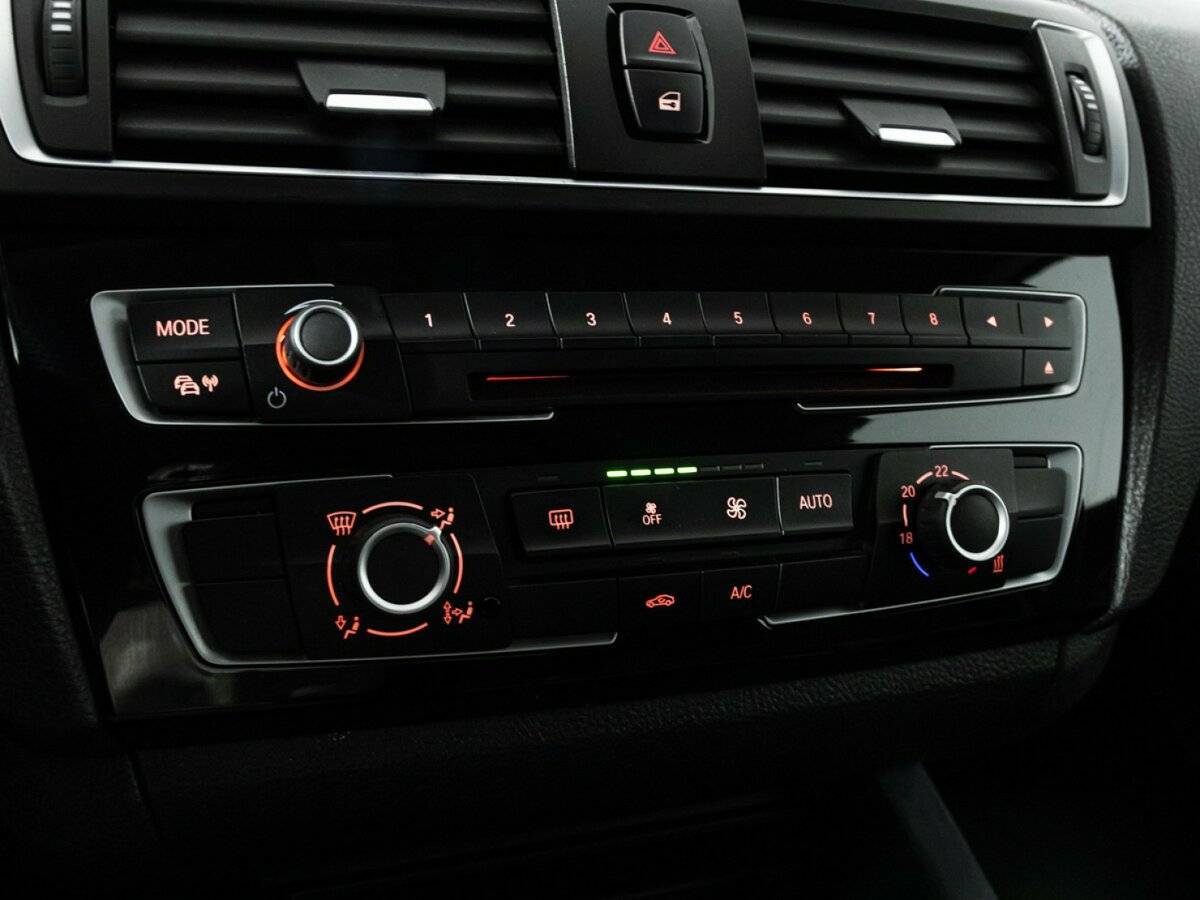 БМВ 1 серии б/у, 2017, Автоматическая. Фото: #16