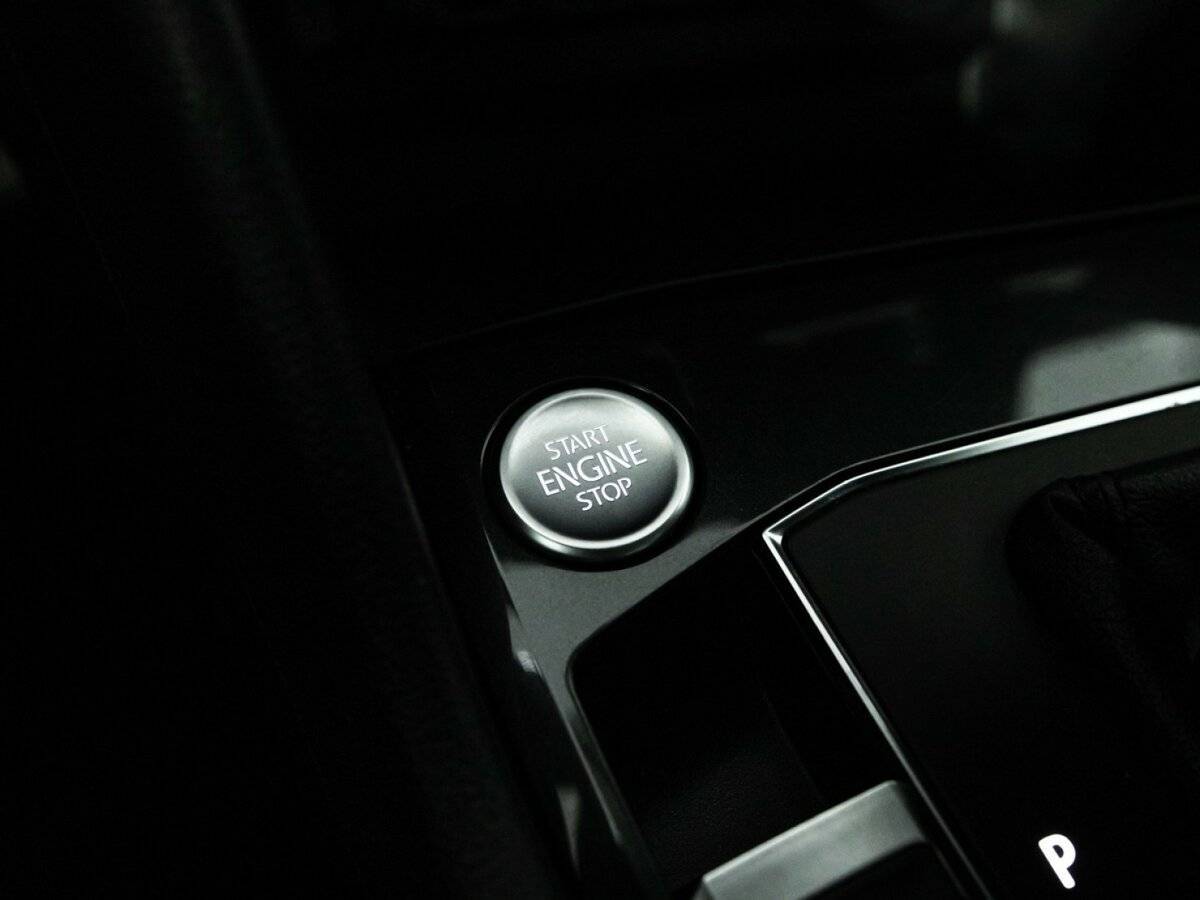 Volkswagen Tiguan б/у, 2018, Роботизированная. Фото: #19