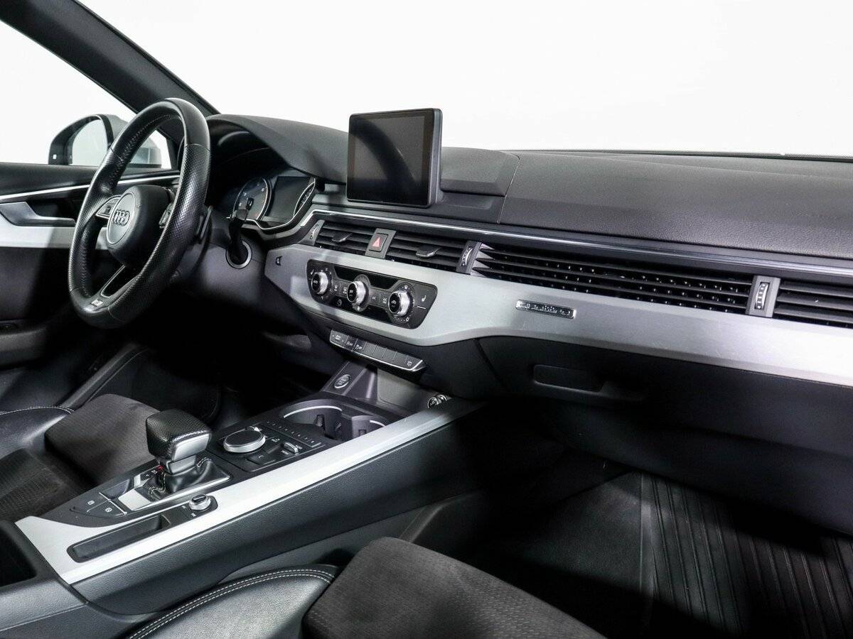 Audi A4 б/у, 2017, Роботизированная. Фото: #5