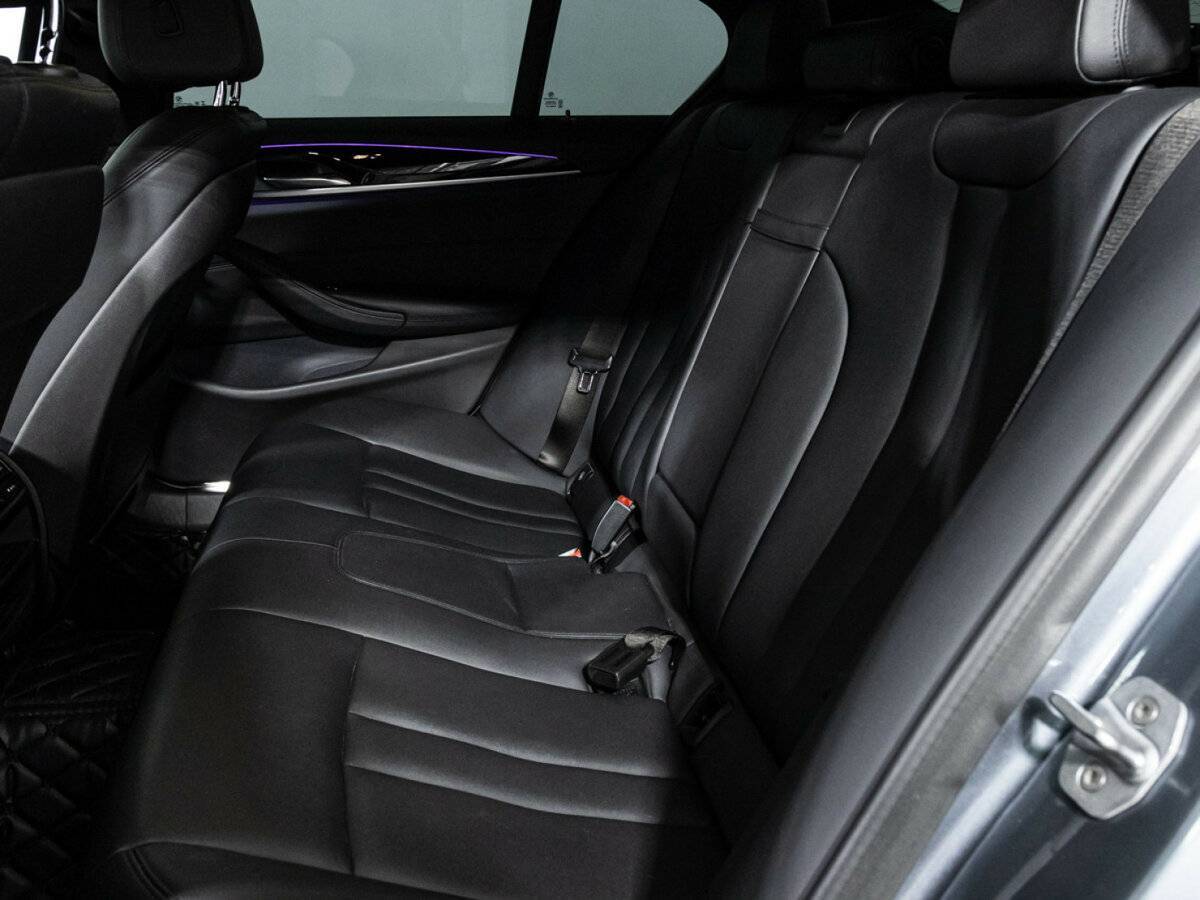 БМВ 5 серии б/у, 2017, Автоматическая. Фото: #9