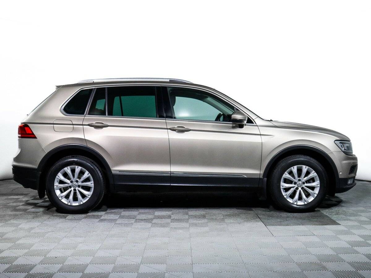 Volkswagen Tiguan б/у, 2017, Роботизированная. Фото: #3