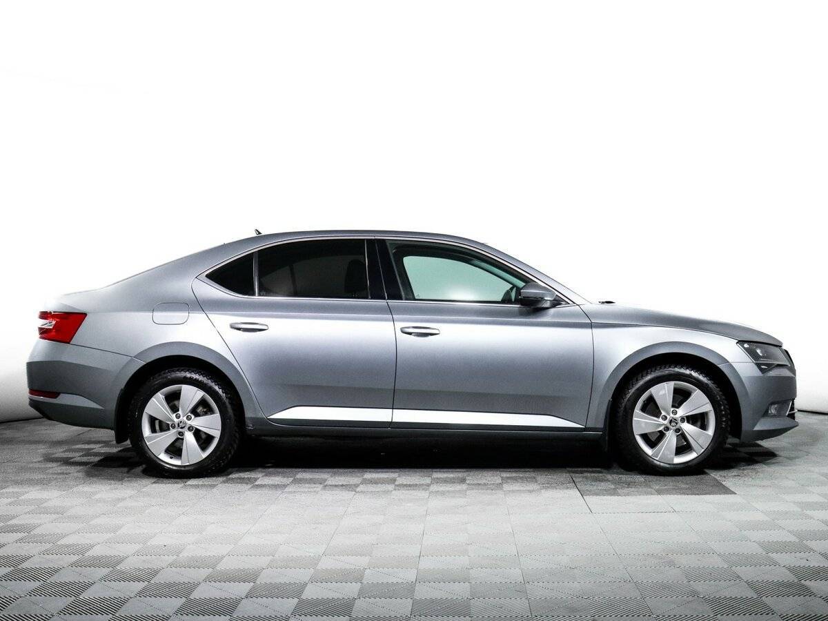 Skoda Superb б/у, 2017, Роботизированная. Фото: #3