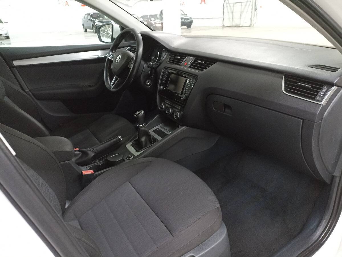 Шкода Октавия б/у, 2013, Механическая. Фото: #10