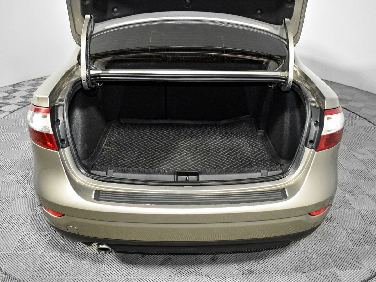 Renault Fluence б/у, 2013, Механическая. Фото: #16