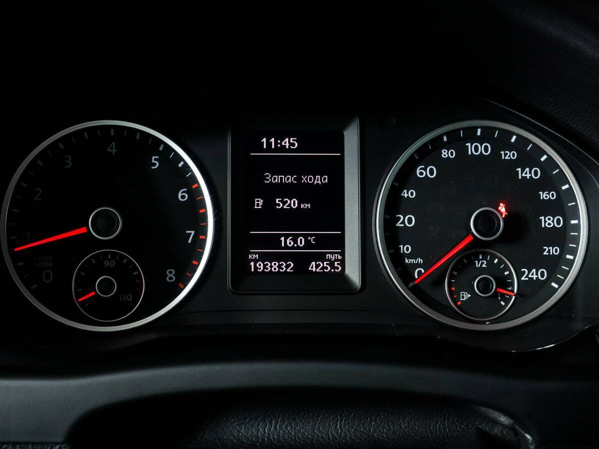 Volkswagen Tiguan б/у, 2016, Механическая. Фото: #7