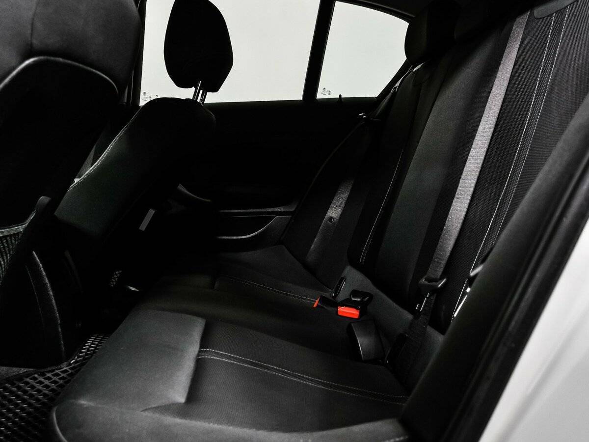 БМВ 1 серии б/у, 2017, Автоматическая. Фото: #12