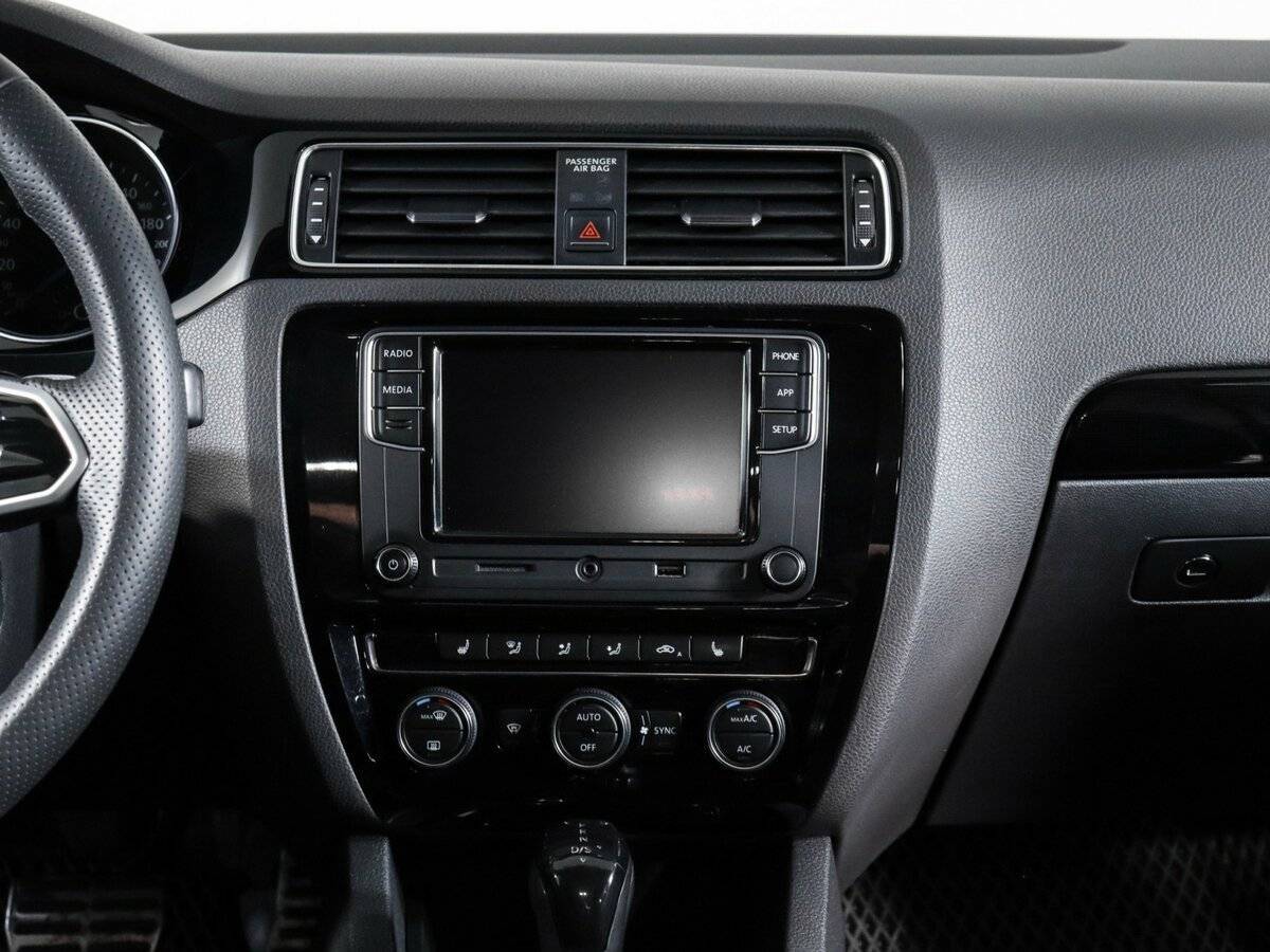 Volkswagen Jetta б/у, 2018, Автоматическая. Фото: #12