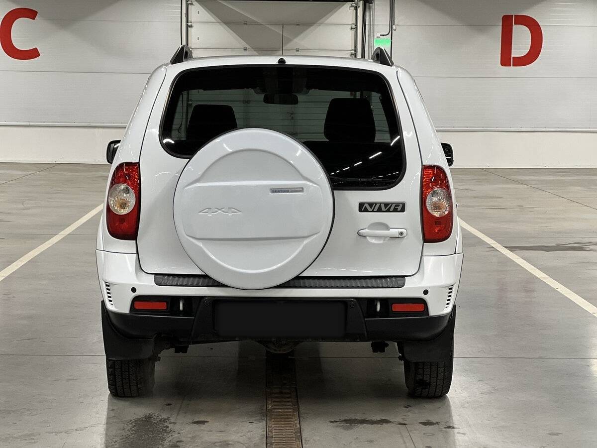 Lada (ВАЗ) Niva б/у, 2020, Механическая. Фото: #5