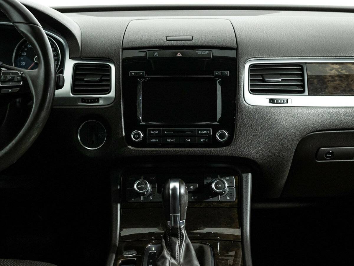 Volkswagen Touareg б/у, 2013, Автоматическая. Фото: #13