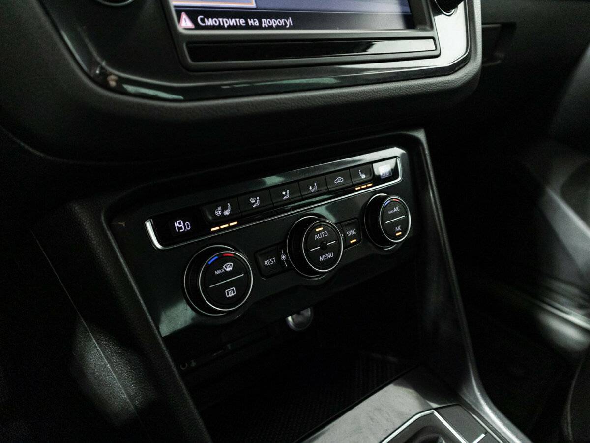 Volkswagen Tiguan б/у, 2017, Роботизированная. Фото: #17