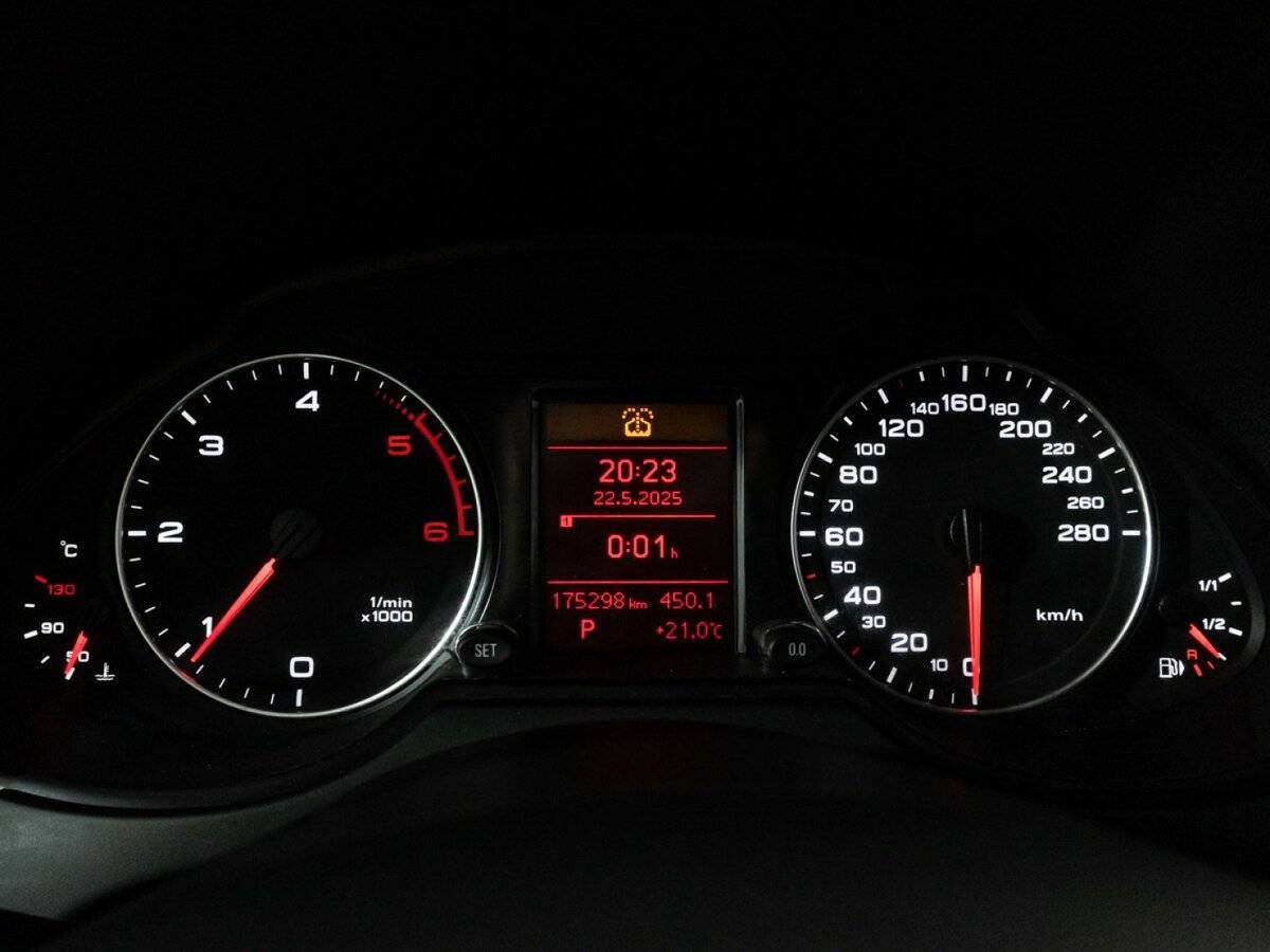 Ауди К5 б/у, 2012, Роботизированная. Фото: #11