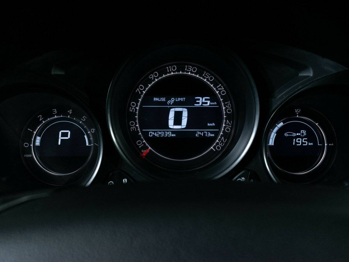 Ситроен Ц4 б/у, 2013, Автоматическая. Фото: #10