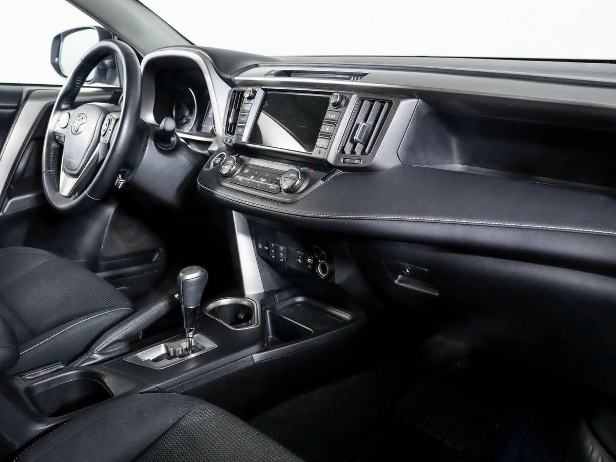 Toyota RAV4 б/у, 2017, Автоматическая. Фото: #5