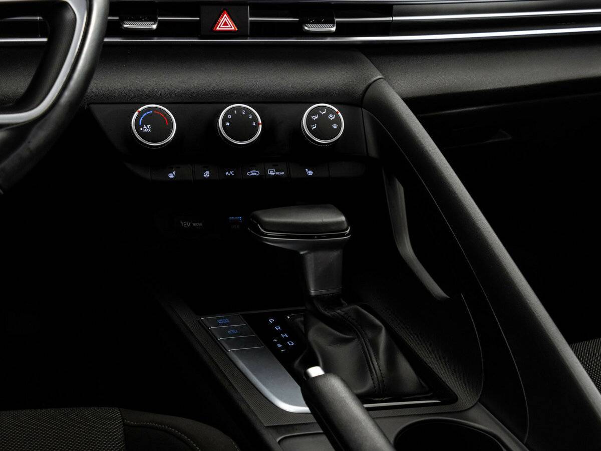 Hyundai Elantra б/у, 2021, Автоматическая. Фото: #14