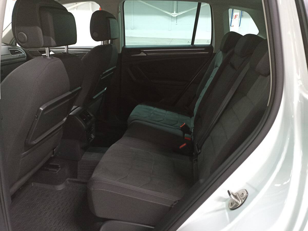 Volkswagen Tiguan б/у, 2018, Роботизированная. Фото: #11