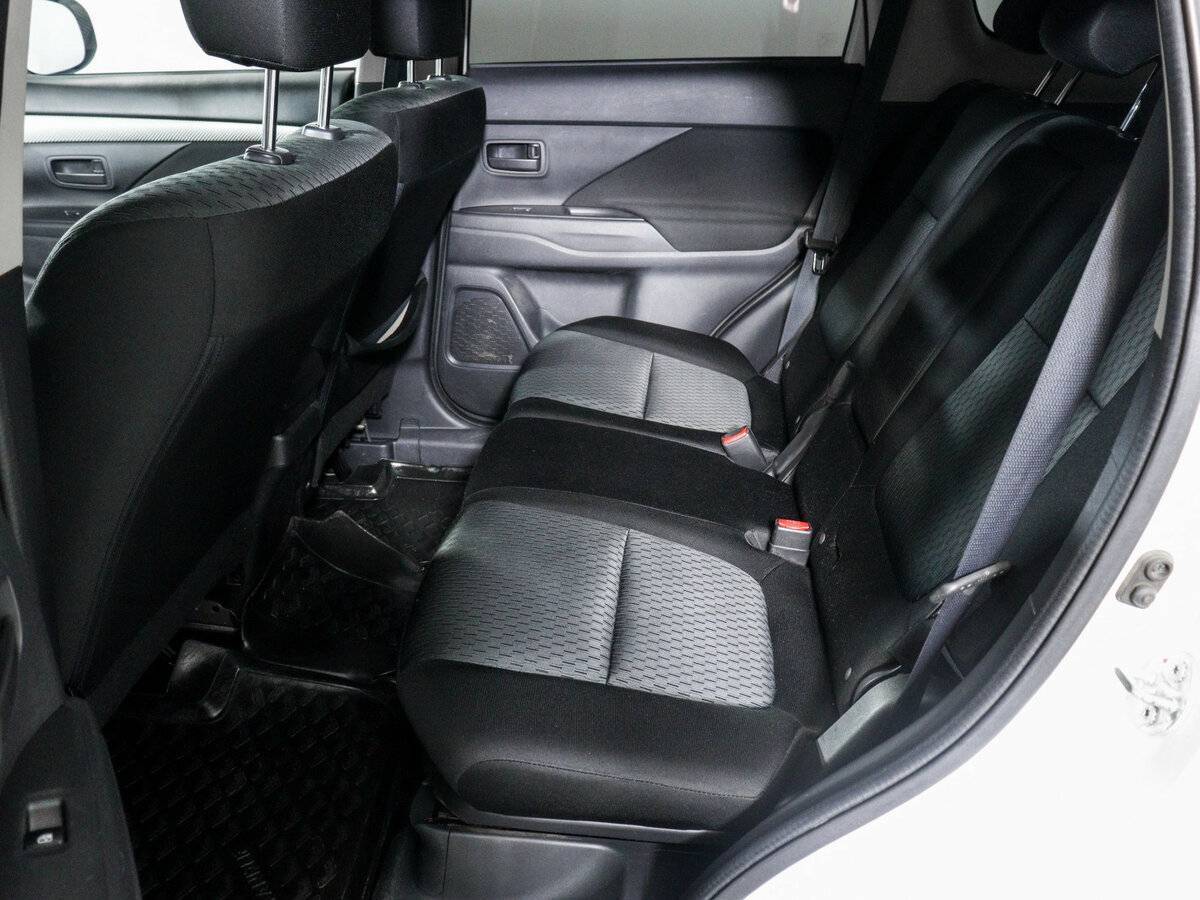 Митсубиши Оутлэндер б/у, 2015, Вариатор. Фото: #6