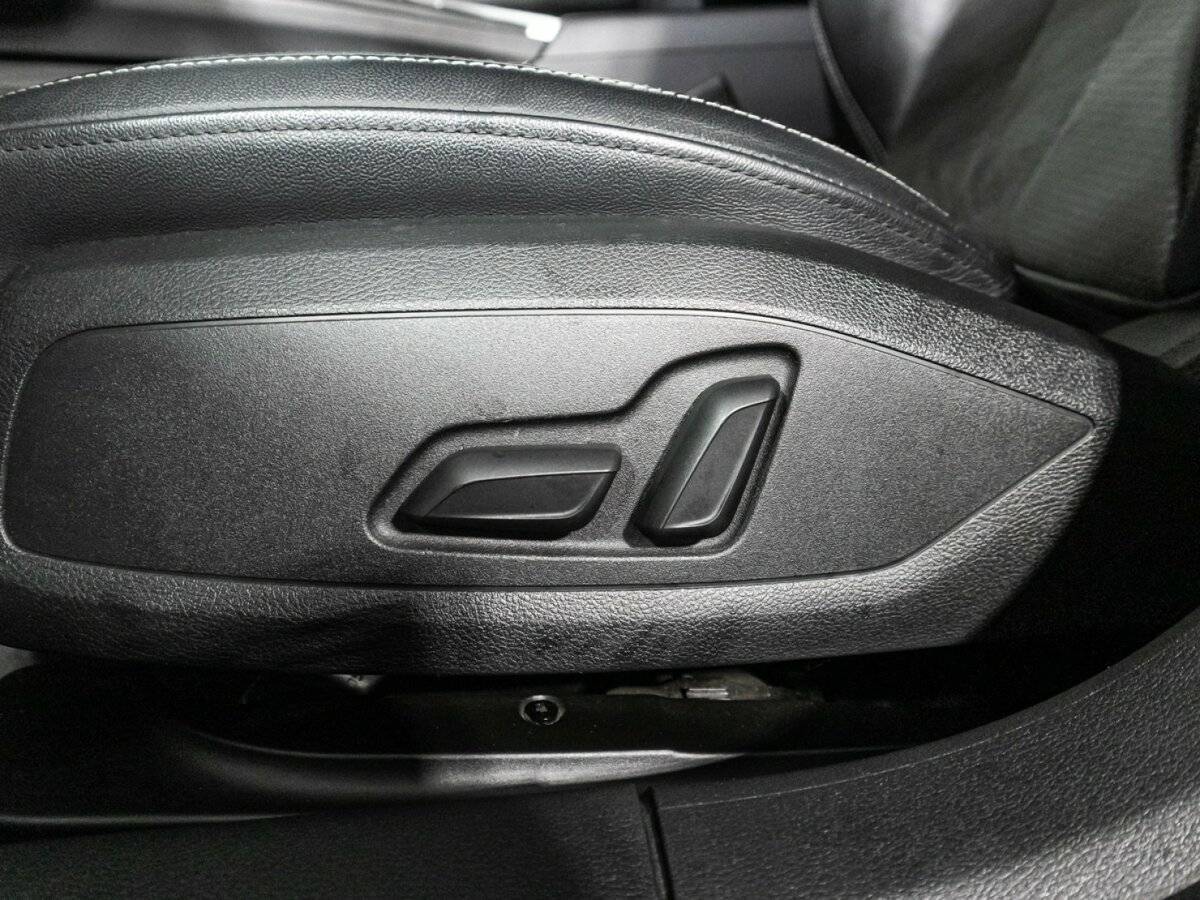 Ауди А4 б/у, 2019, Роботизированная. Фото: #15