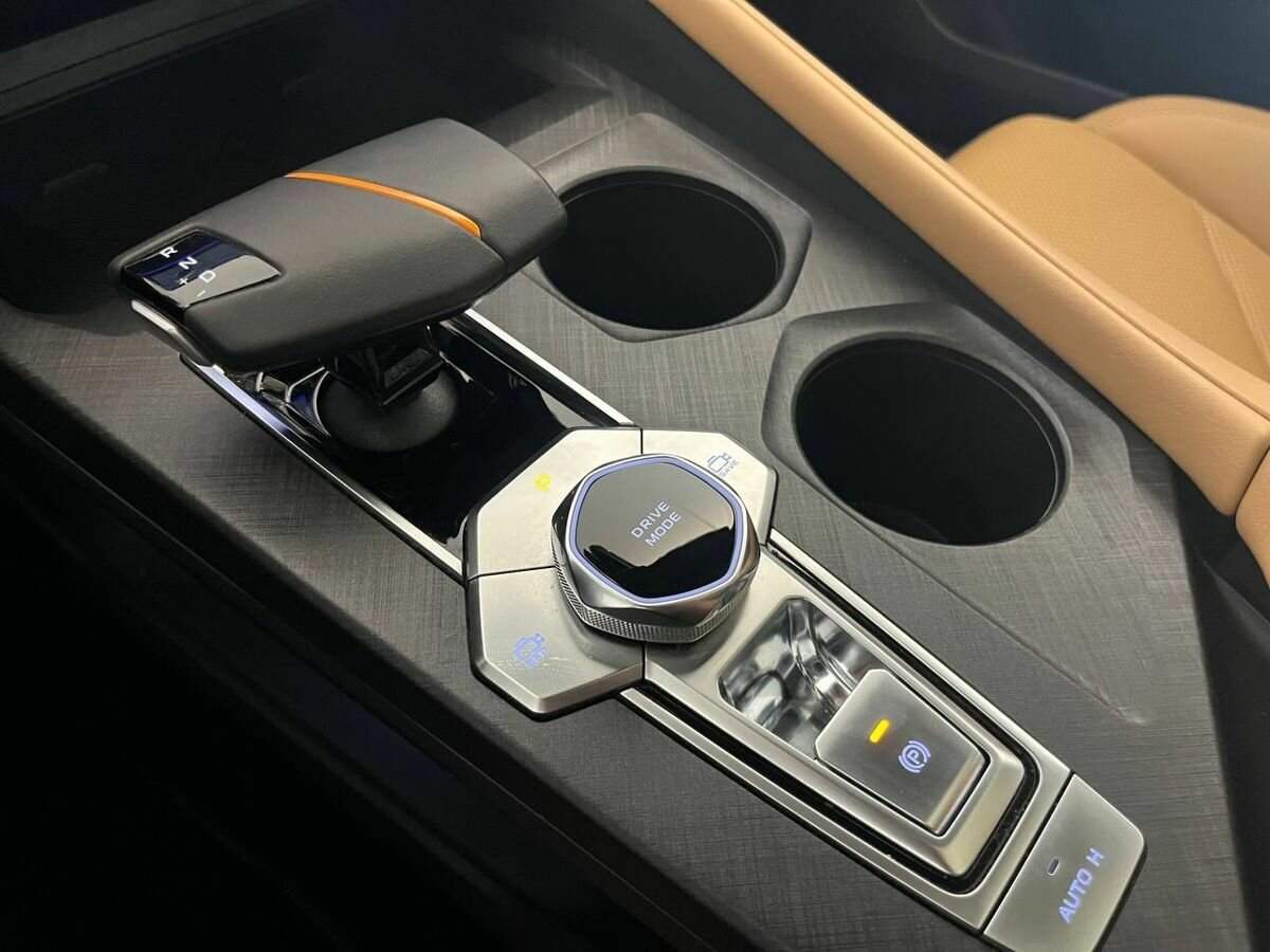 Чанган УНИ-В б/у, 2023, Роботизированная. Фото: #20