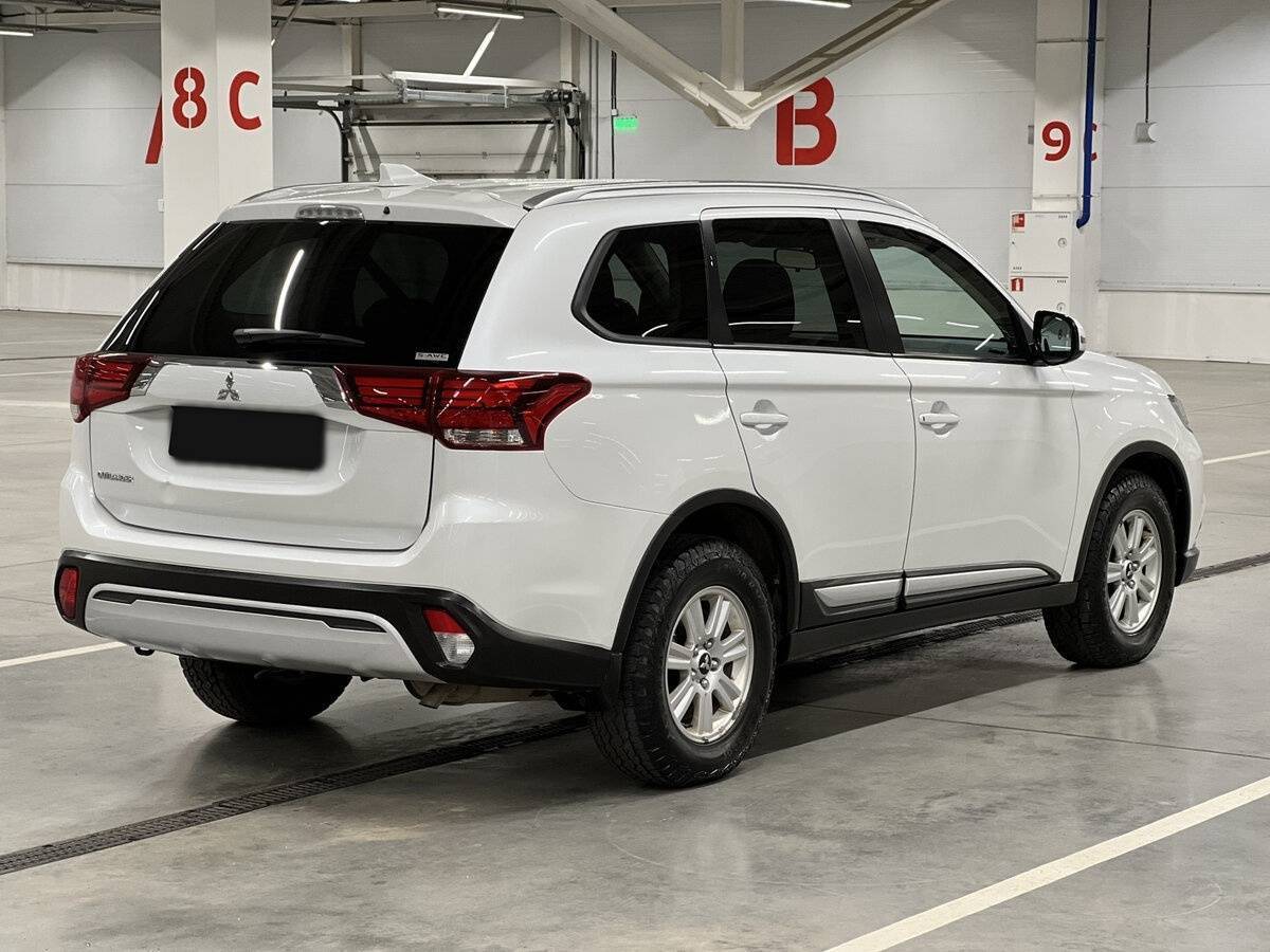 Митсубиши Оутлэндер б/у, 2021, Вариатор. Фото: #4