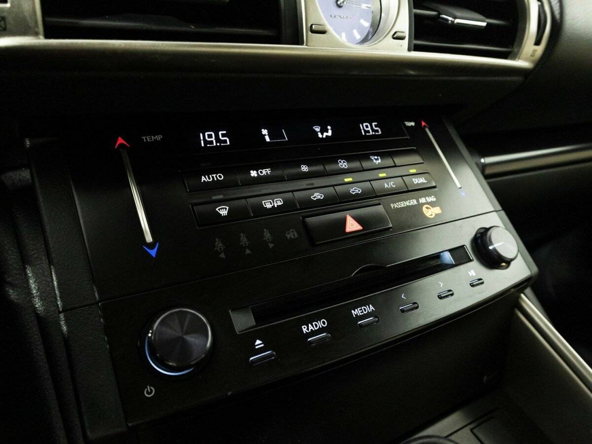 Лексус ИС б/у, 2014, Автоматическая. Фото: #17