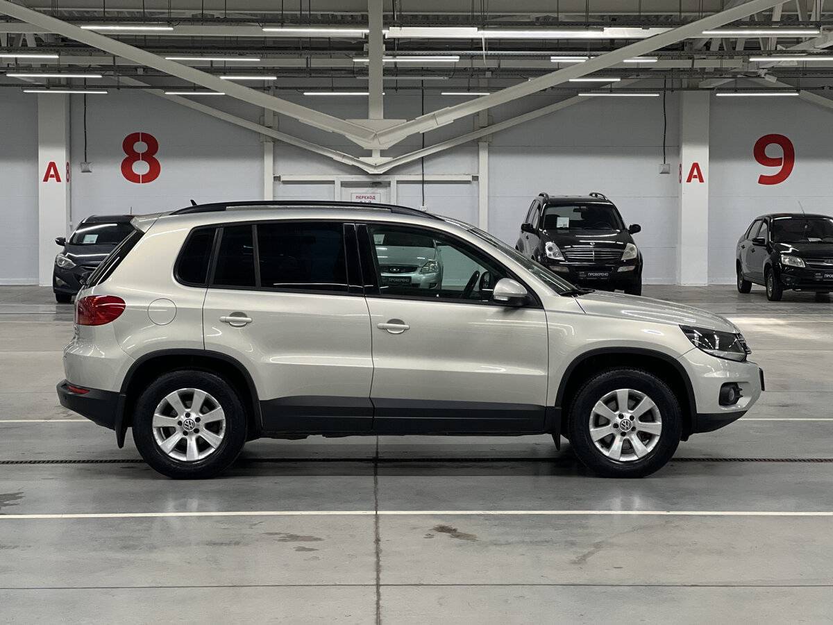 Volkswagen Tiguan б/у, 2012, Автоматическая. Фото: #3