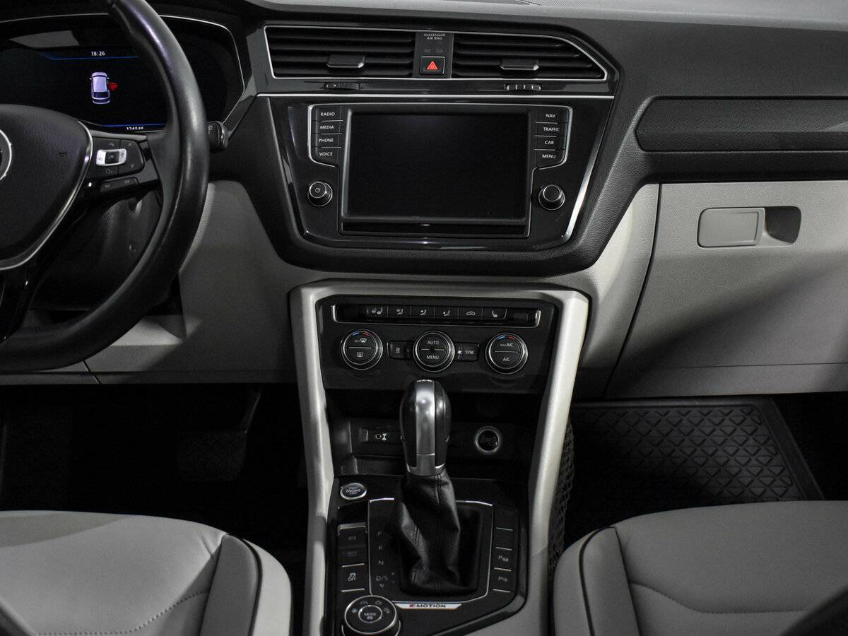 Volkswagen Tiguan б/у, 2017, Роботизированная. Фото: #13