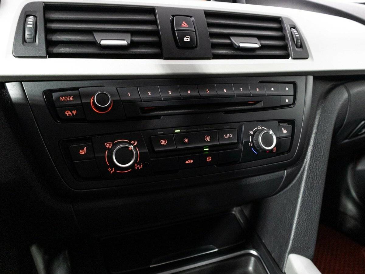 БМВ 3 серии б/у, 2012, Автоматическая. Фото: #16