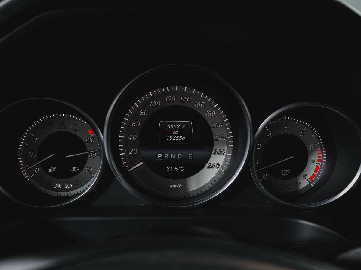 Мерседес-Бенц Е-Класс б/у, 2014, Автоматическая. Фото: #10