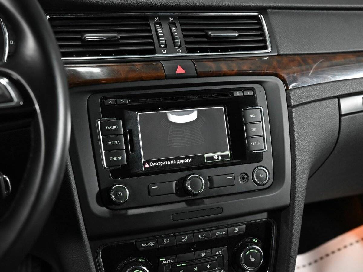 Skoda Superb б/у, 2013, Роботизированная. Фото: #9