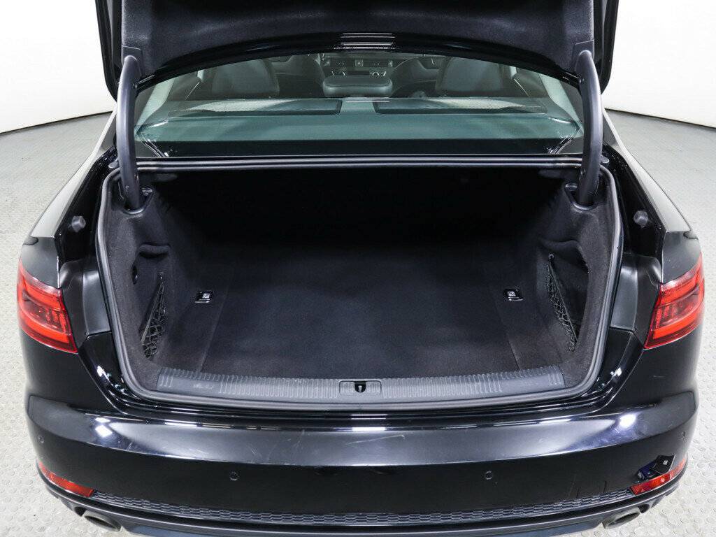 Audi A4 б/у, 2017, Роботизированная. Фото: #8