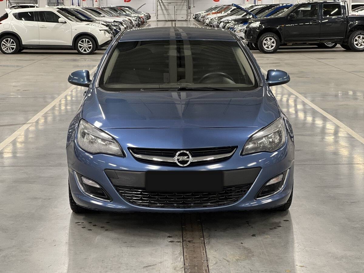Опель Астра б/у, 2013, Механическая. Фото: #1