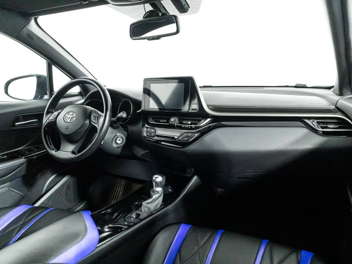 Toyota C-HR б/у, 2019, Вариатор. Фото: #8