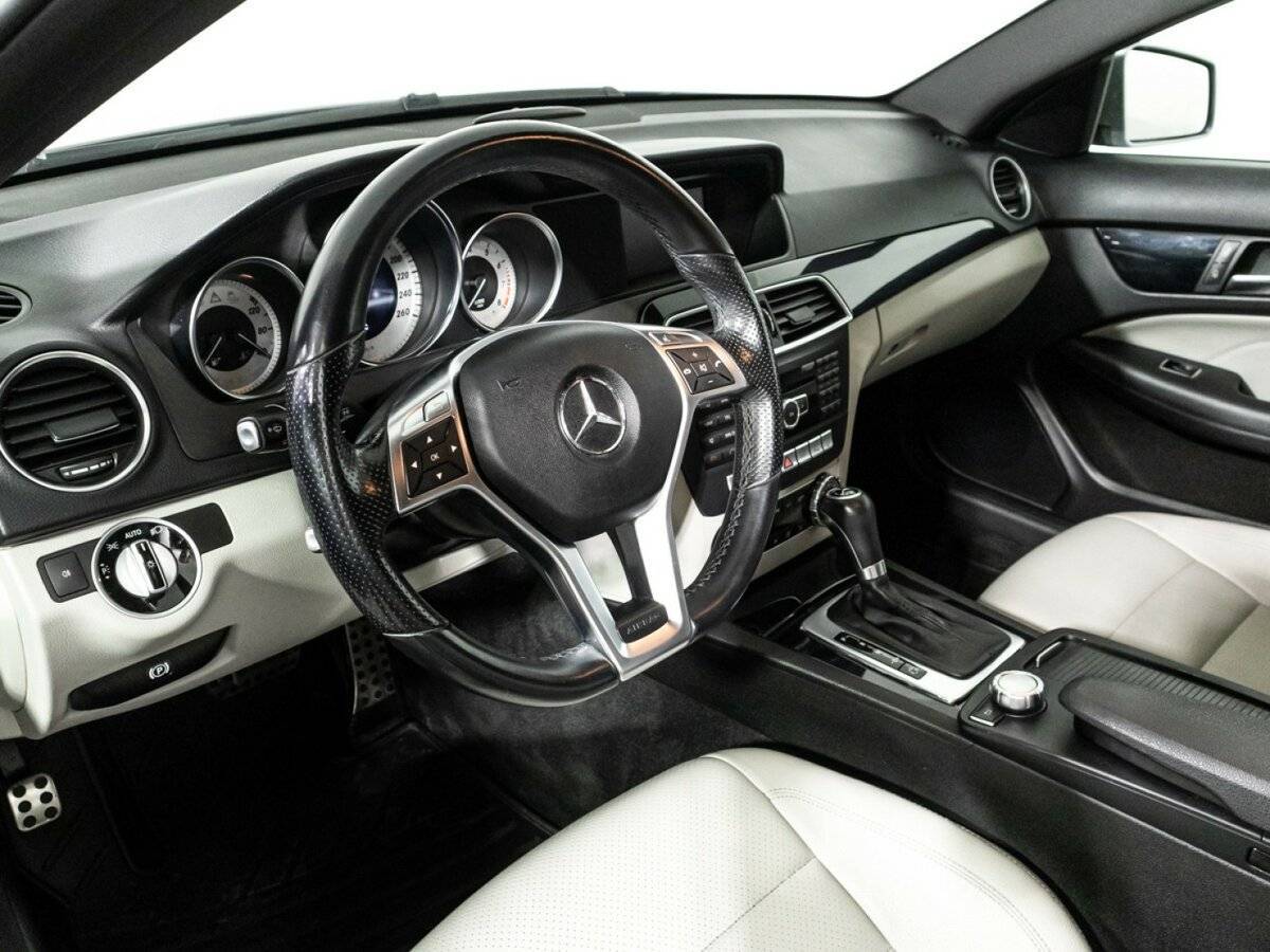 Мерседес-Бенц Ц-Класс б/у, 2012, Автоматическая. Фото: #10