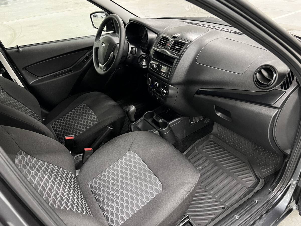 Lada (ВАЗ) Granta б/у, 2024, Механическая. Фото: #10