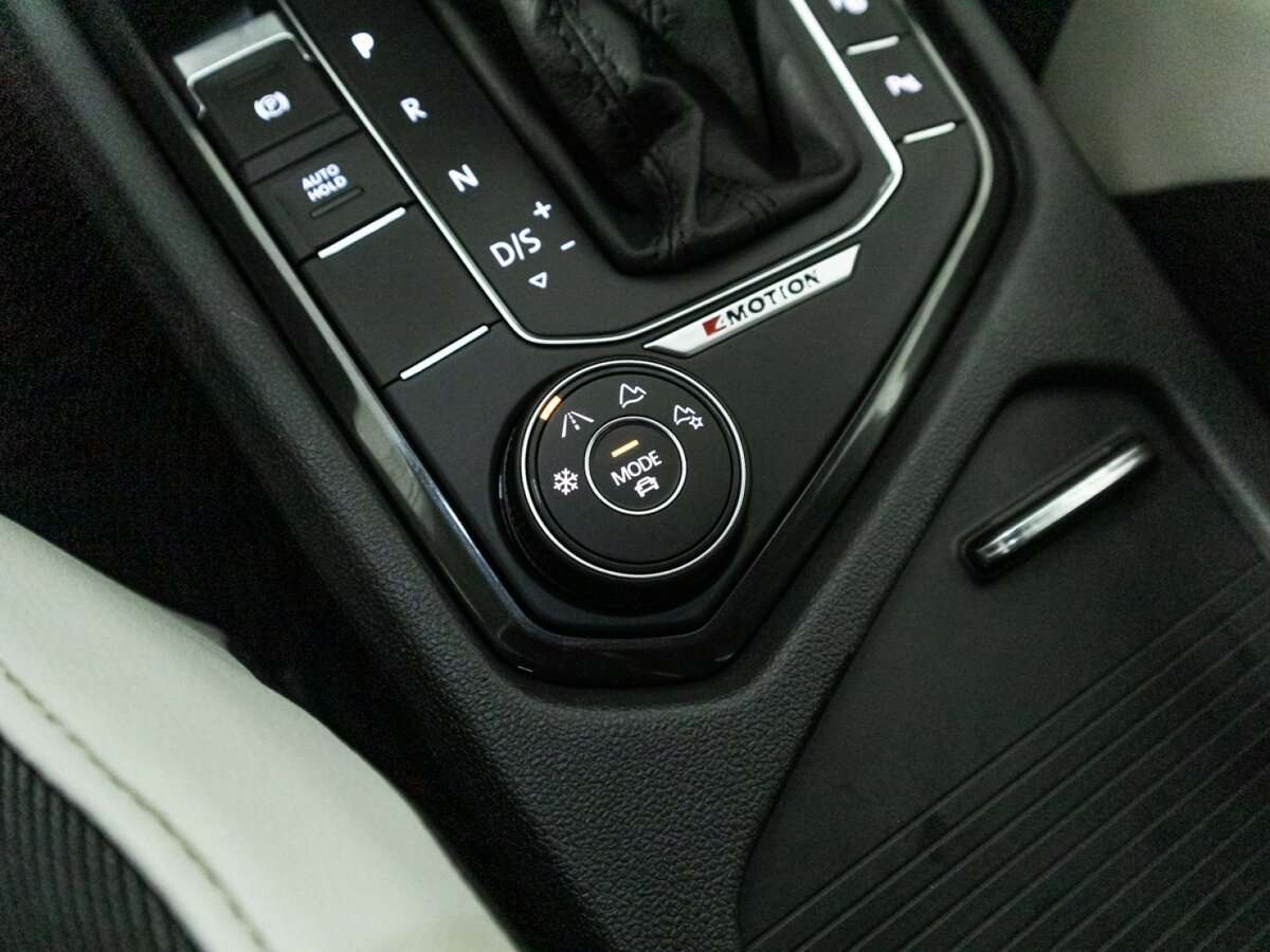 Volkswagen Tiguan б/у, 2019, Роботизированная. Фото: #17