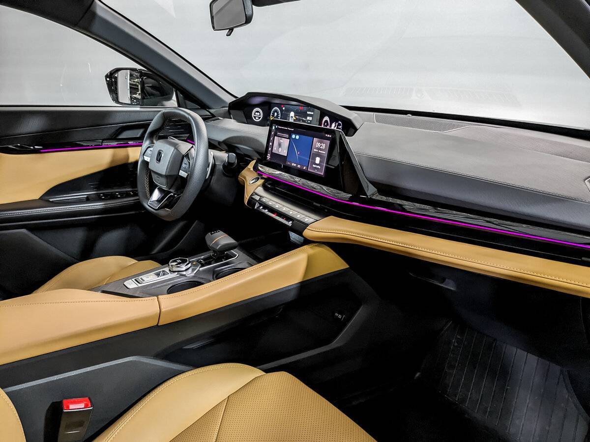 Чанган УНИ-В б/у, 2023, Роботизированная. Фото: #10