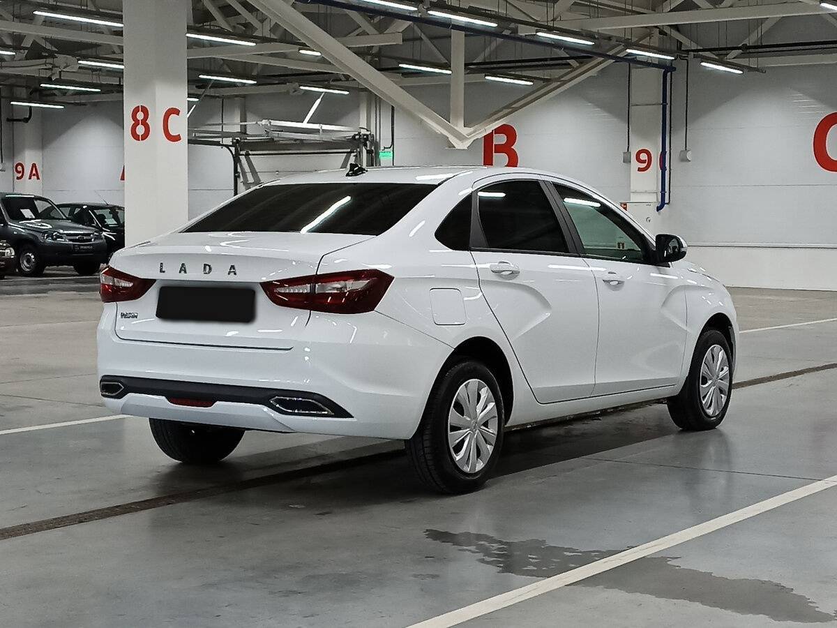 Лада (ВАЗ) Веста б/у, 2023, Механическая. Фото: #4
