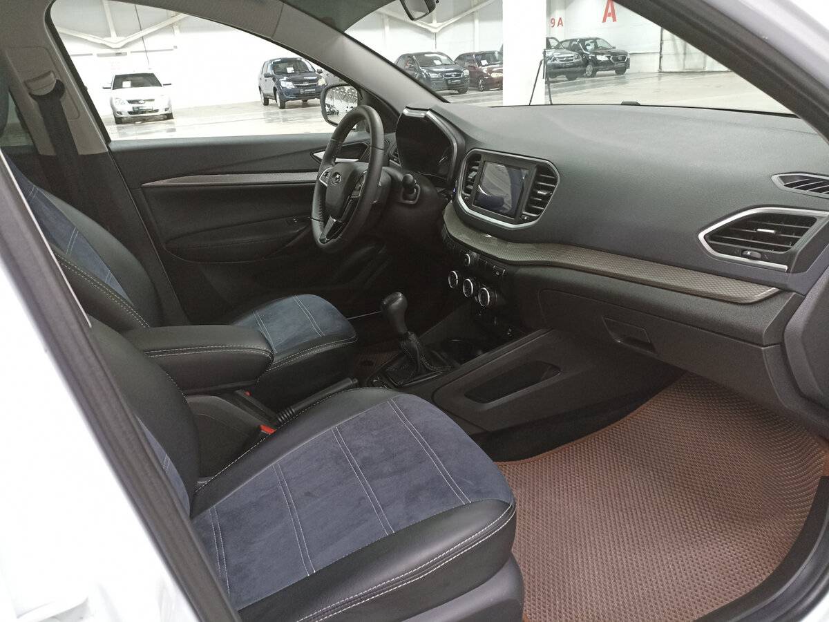 Лада (ВАЗ) Веста б/у, 2023, Механическая. Фото: #10