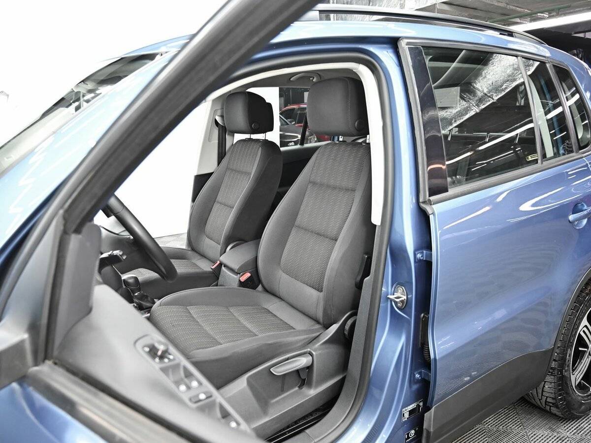 Volkswagen Tiguan б/у, 2012, Автоматическая. Фото: #5