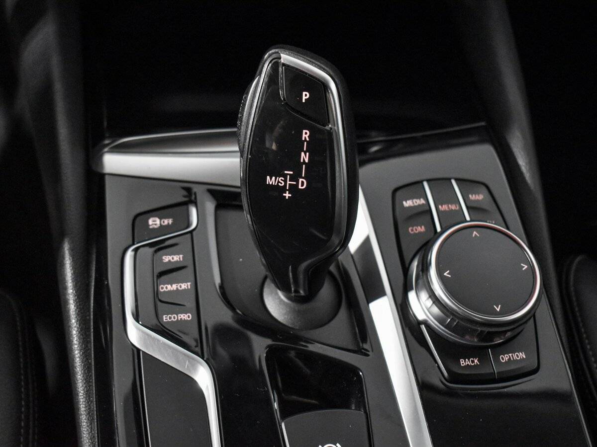 БМВ 5 серии б/у, 2017, Автоматическая. Фото: #10