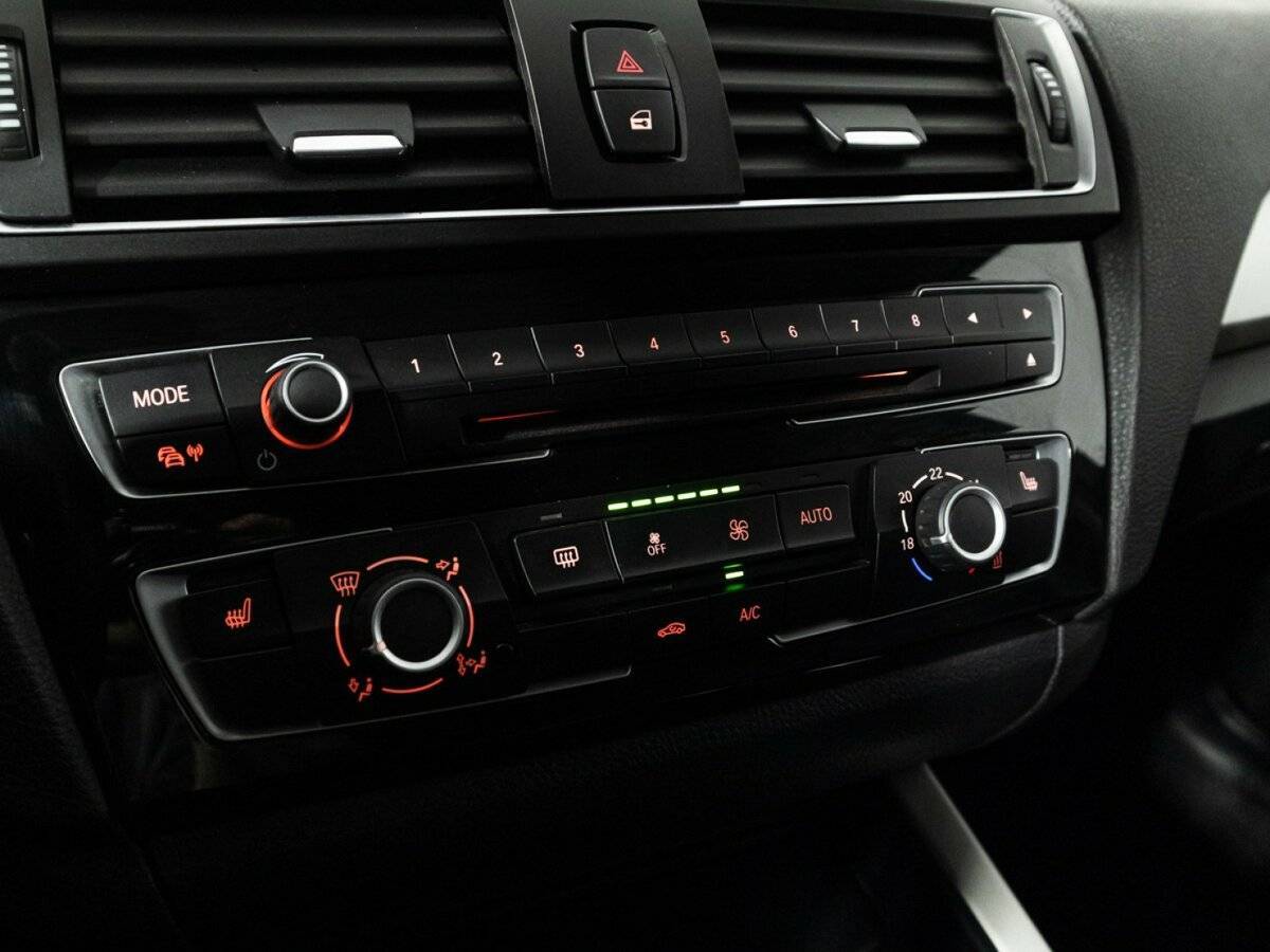 БМВ 1 серии б/у, 2017, Автоматическая. Фото: #16