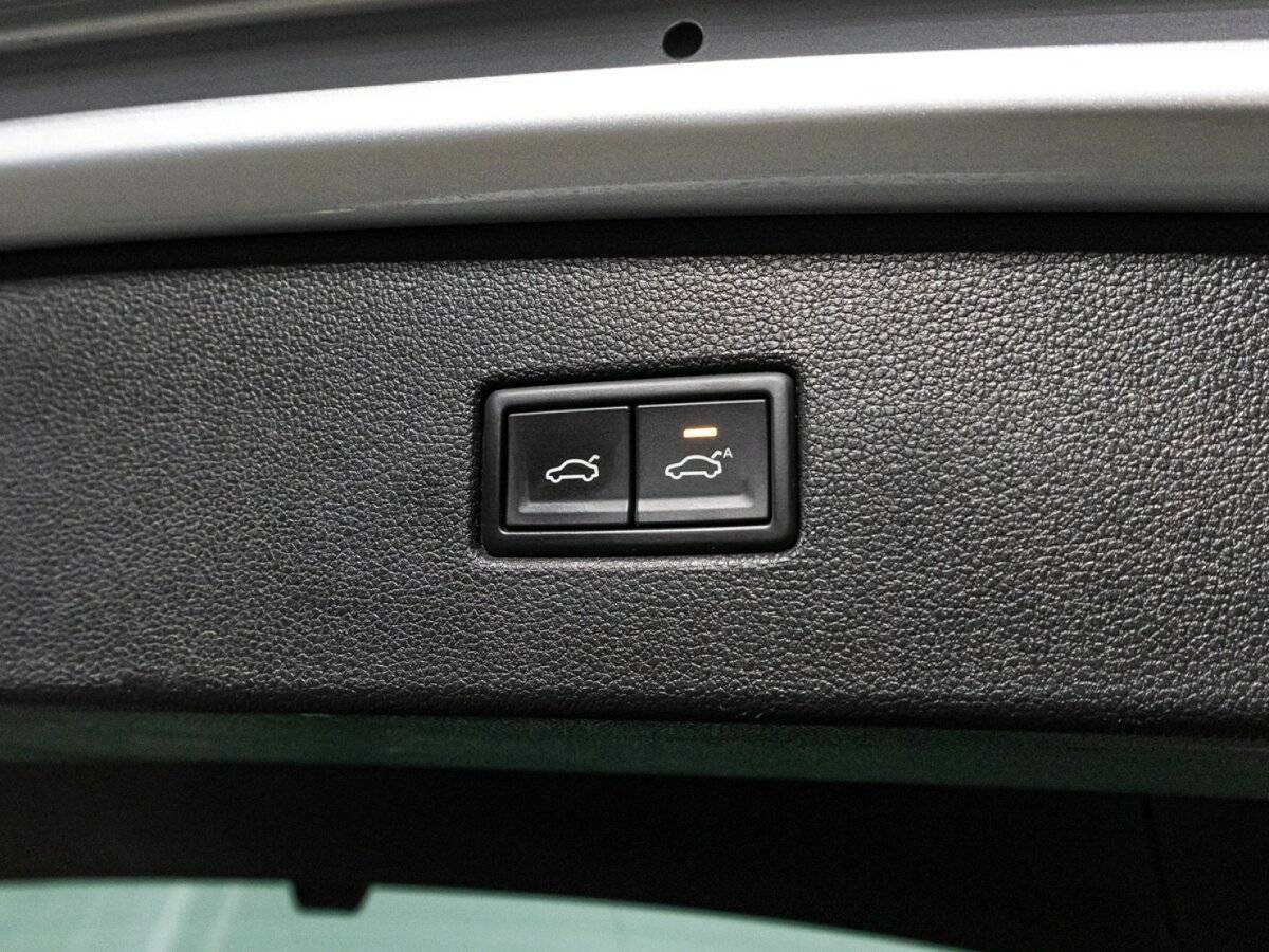 Volkswagen Tiguan б/у, 2018, Роботизированная. Фото: #23