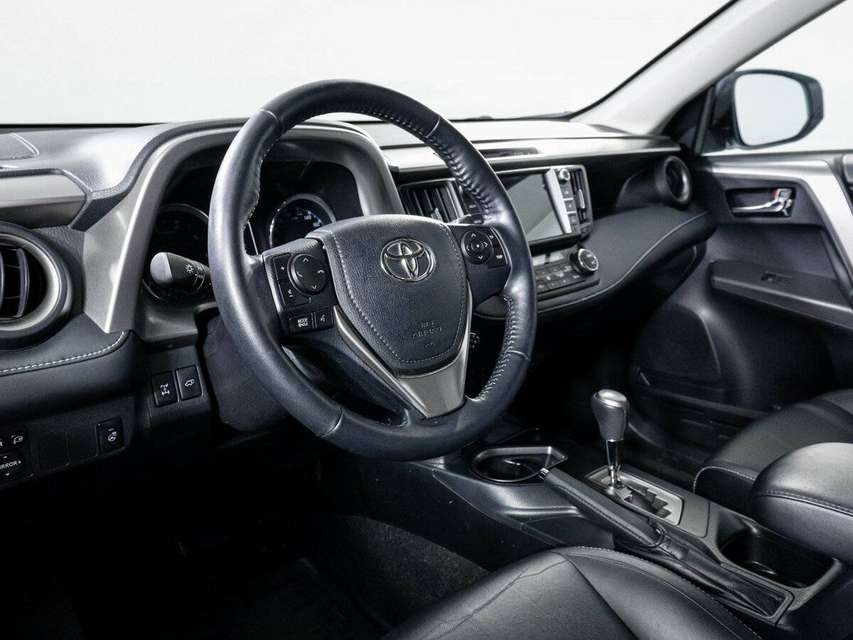 Тойота Рав4 б/у, 2018, Автоматическая. Фото: #13