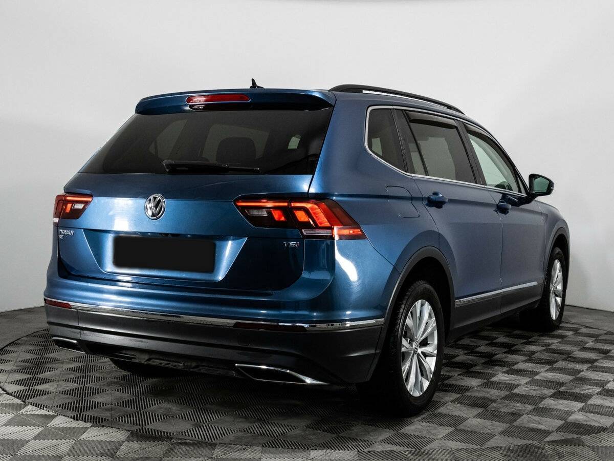 Volkswagen Tiguan б/у, 2017, Автоматическая. Фото: #4