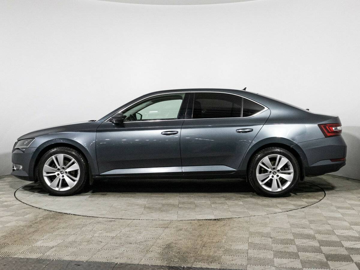 Skoda Superb б/у, 2018, Роботизированная. Фото: #7